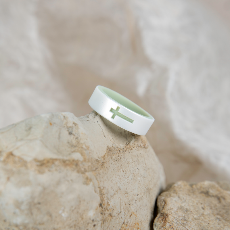 Women's Eva Shockey Cross Strata Ring - Image 6