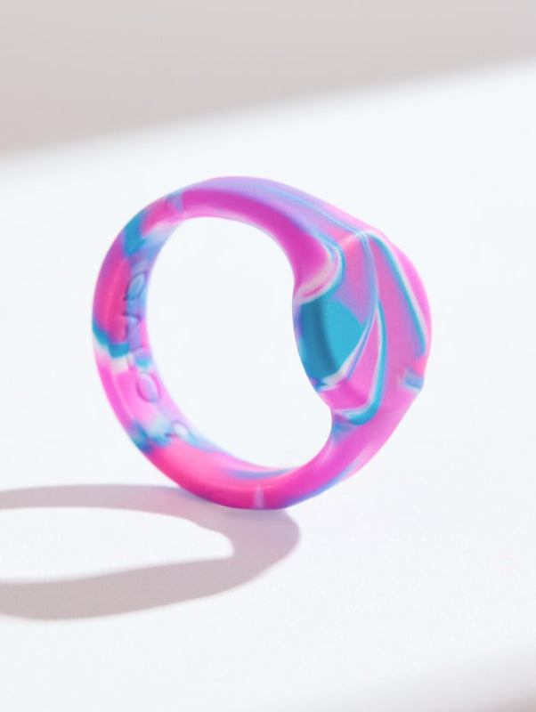 Women??s Tie Dye Signet Silicone Ring - Image 3