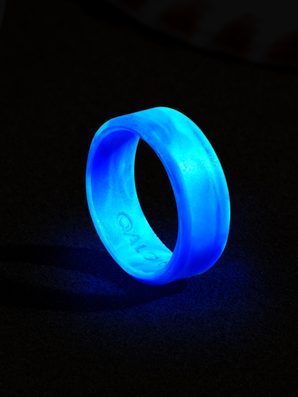Men's Bioluminescent Modern Silicone Ring - Image 6