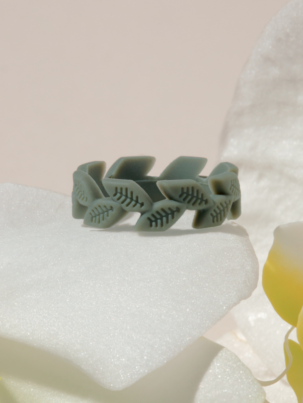 Women's Vine Silicone Ring - Image 3